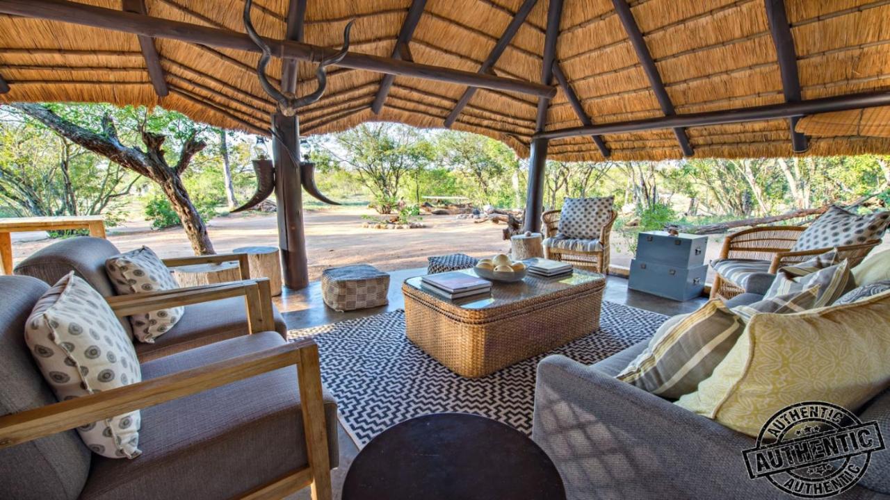 Pungwe Safari Camp Lodge *